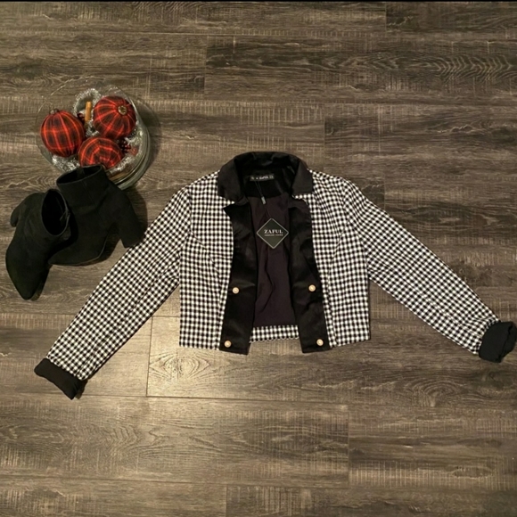 🛍2/30$🌷ZAFUL Black/White Checked Cropped Blazer - Picture 3 of 3